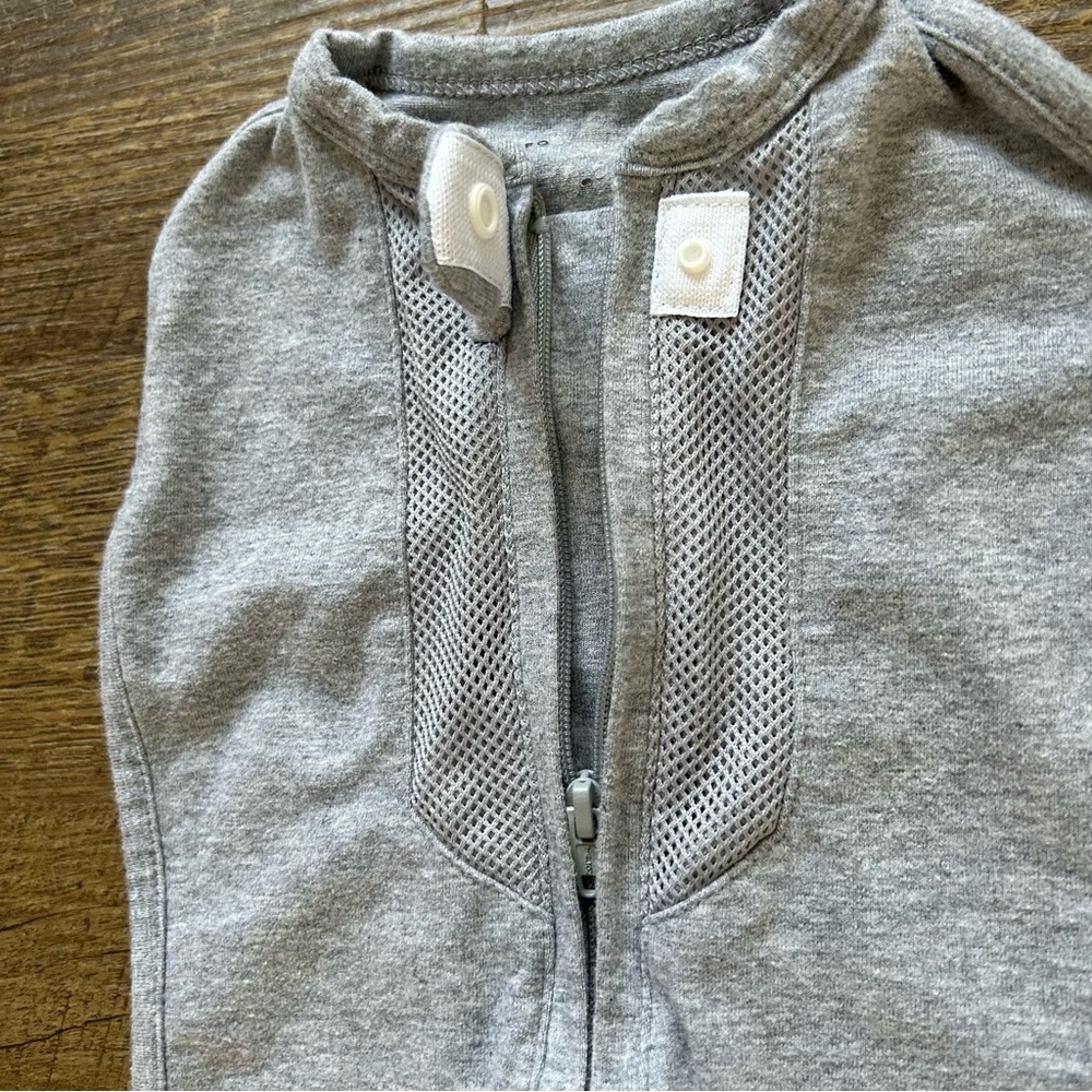 Comfort & Harmony Peanut Air Swaddle Gray 0-3 Month Swaddle Sleep Sack Sleeper - Picture 4 of 8